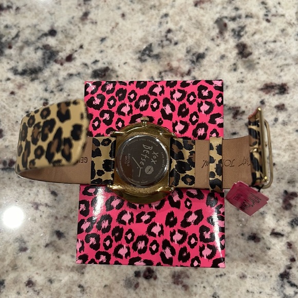 Betsey Johnson Leopard Strap Watch - Picture 10 of 12